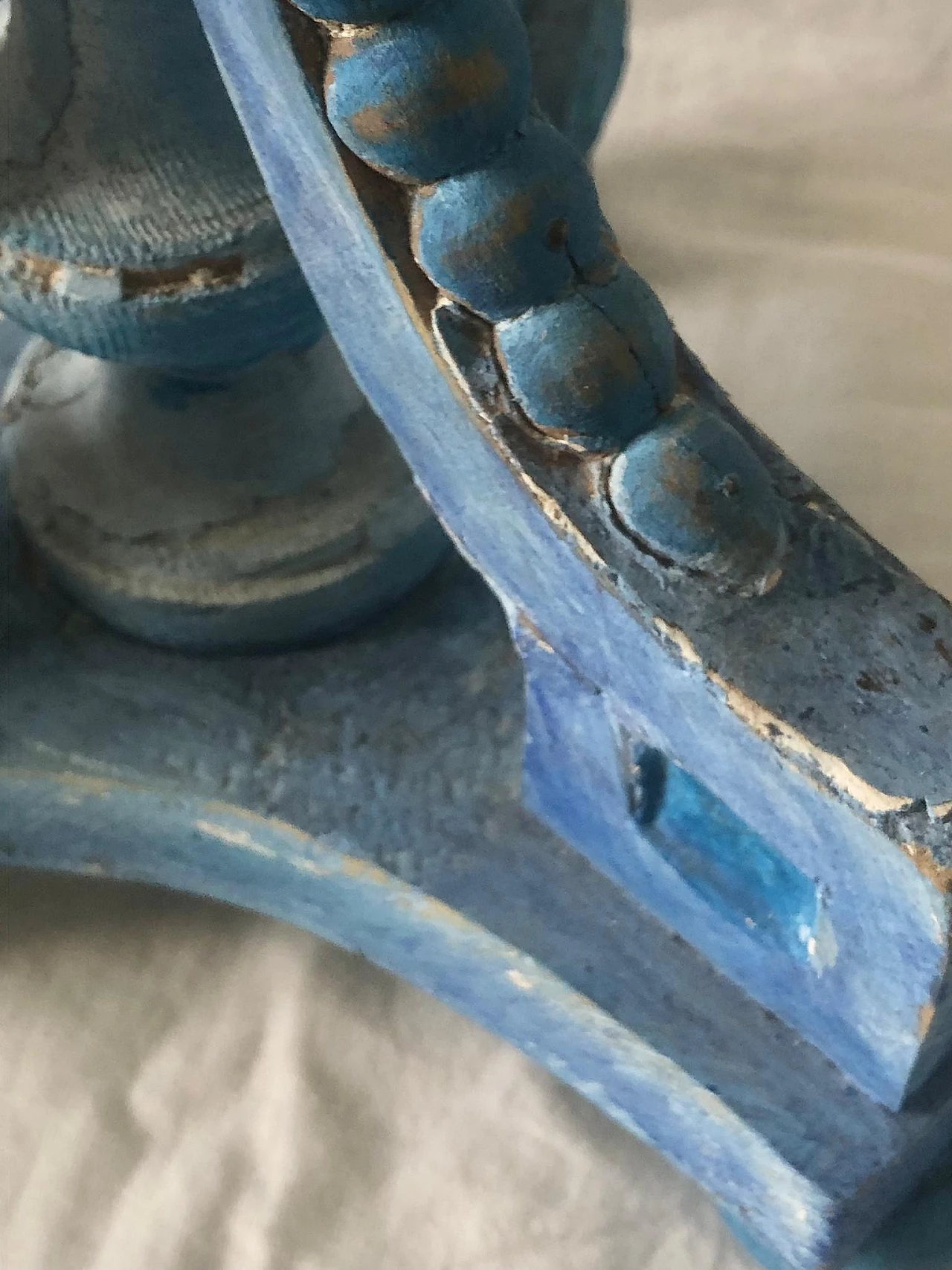 Carved and pickled blue wood candle holder, 1920s 3