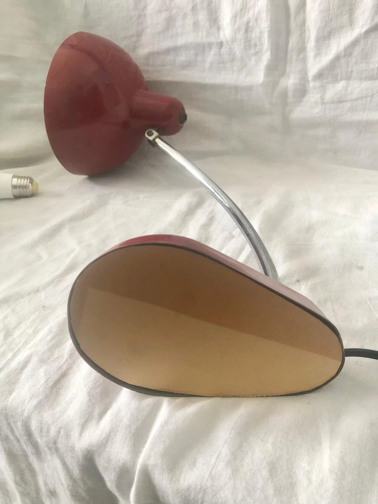 Red lacquered metal table lamp, 1950s 2