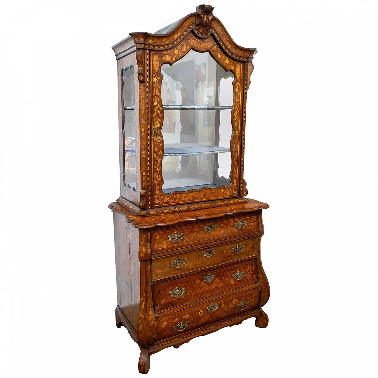 Dutch walnut trumeau with maple inlay, 1760s 1