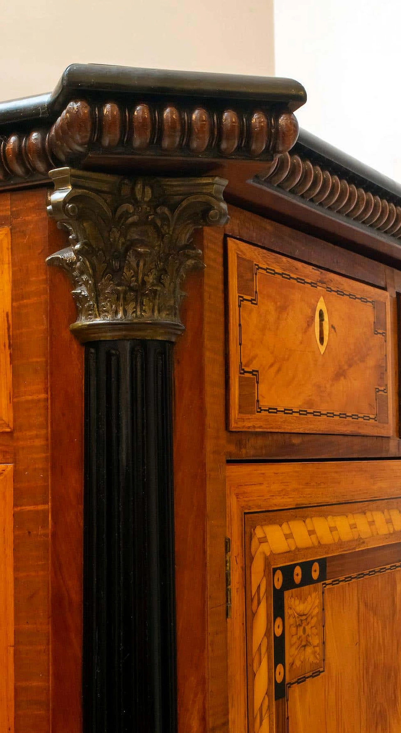 Napoleon III sideboard inlaid with geometric floral motifs, 1850 15