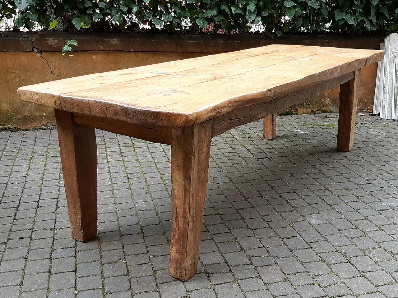 Rustic Tuscan oak and cedar table, early 20th century 7