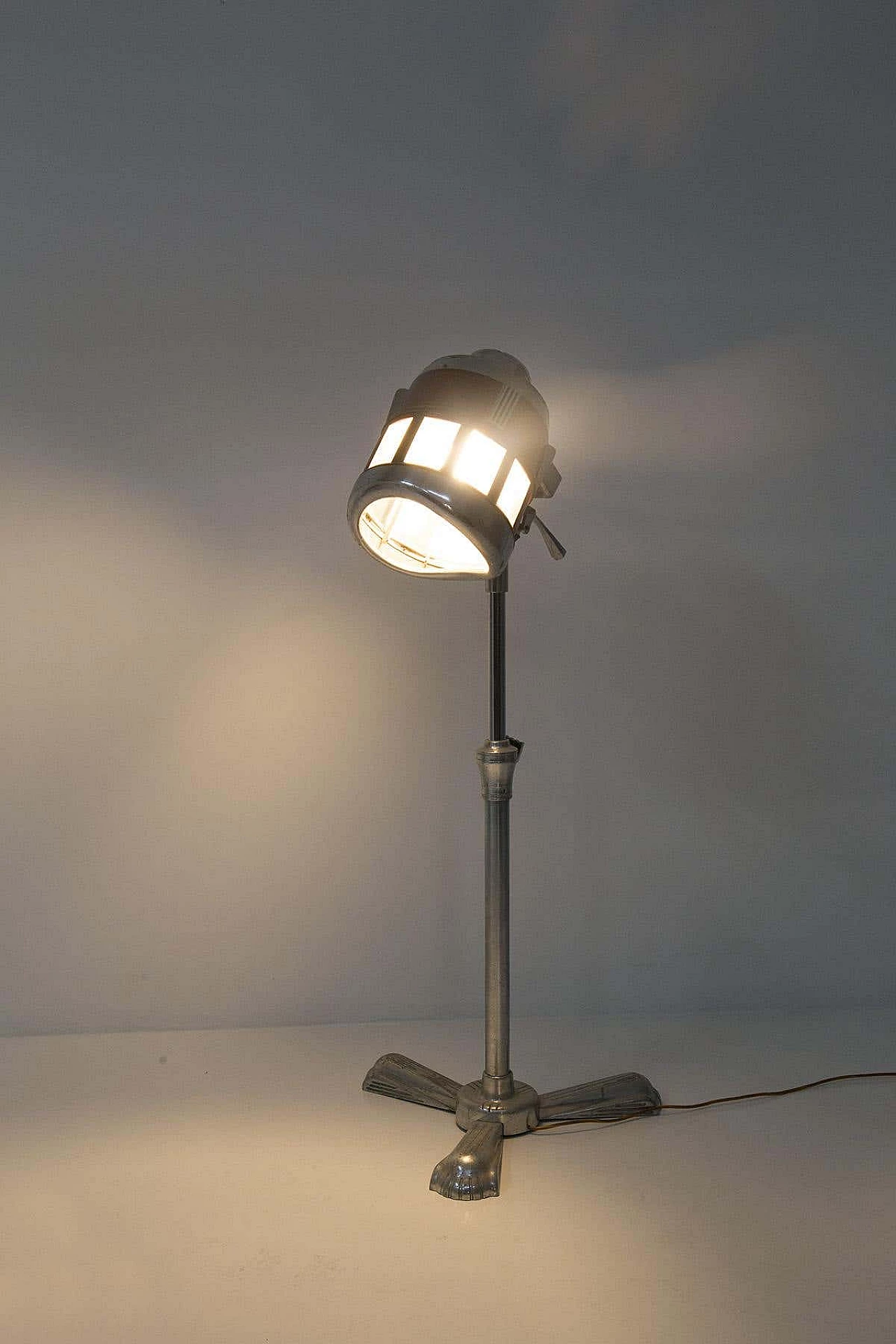 Free S hairdresser's helmet floor lamp, 1950s 2