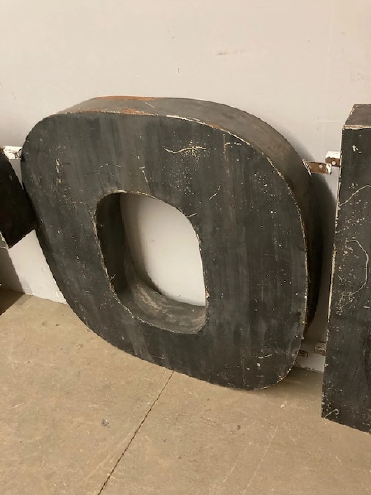 Peroni metal sign letters, 1950s 5