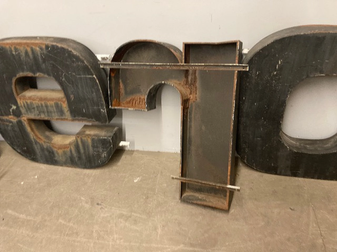 Peroni metal sign letters, 1950s 7