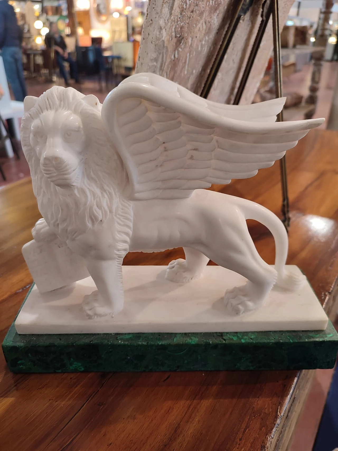 White marble lion sculpture with malachite green marble base, 1960s 2