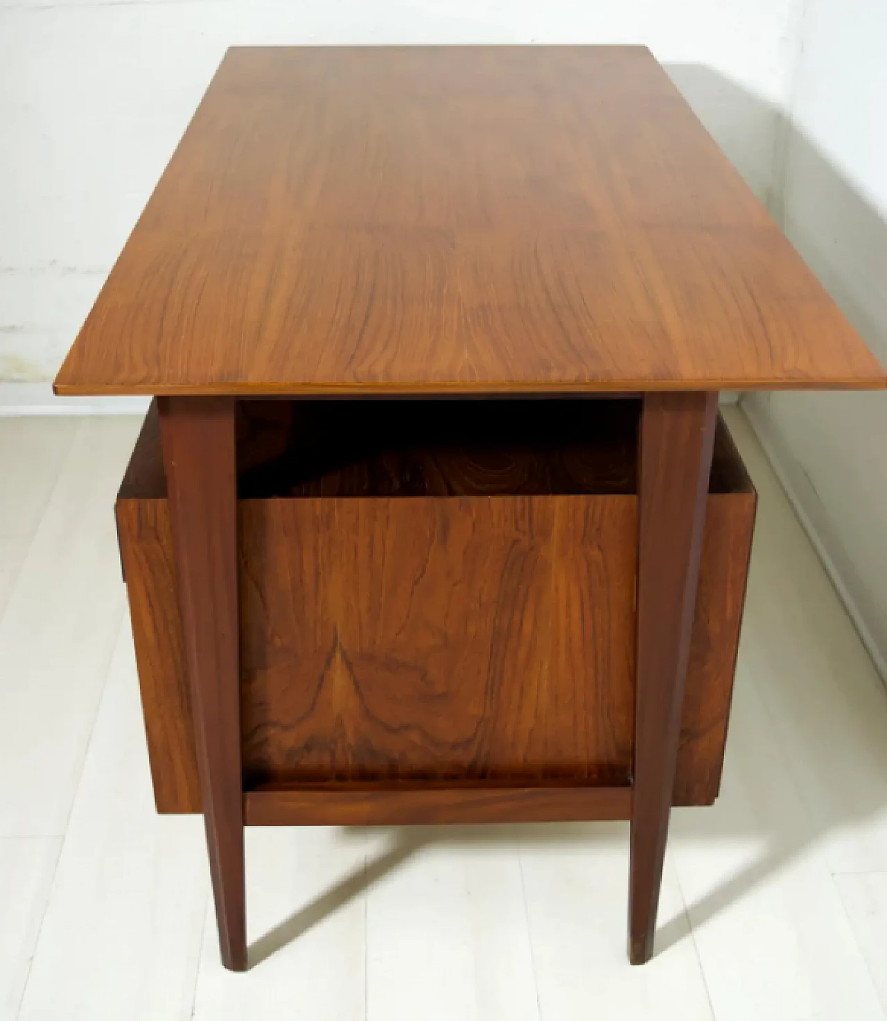 Teak wood desk and chair by Vittorio Dassi, 1950s 5