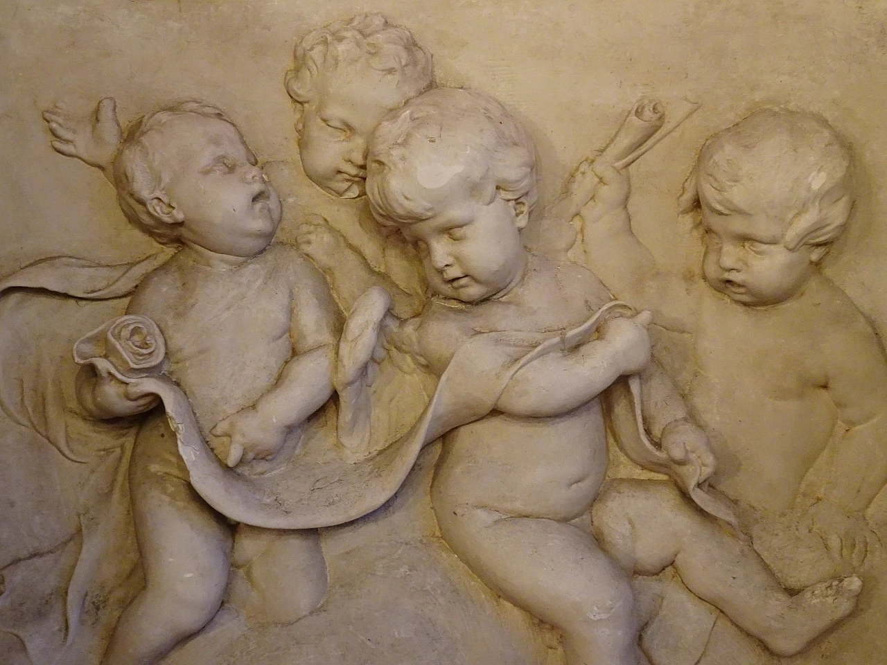 Plaster panel with high-relief of putti, early 20th century 5
