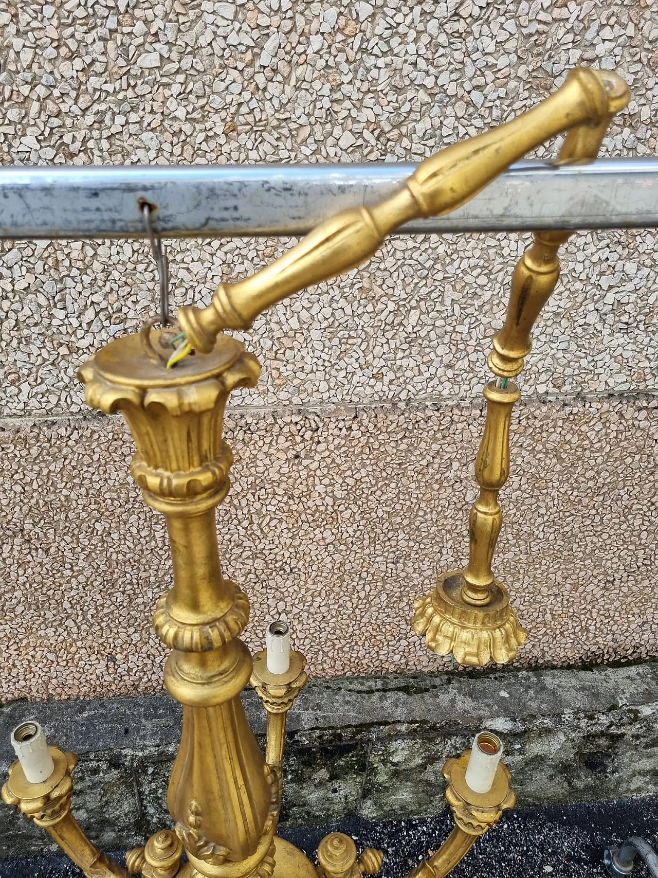 Six-light gilded wood chandelier, early 20th century 3