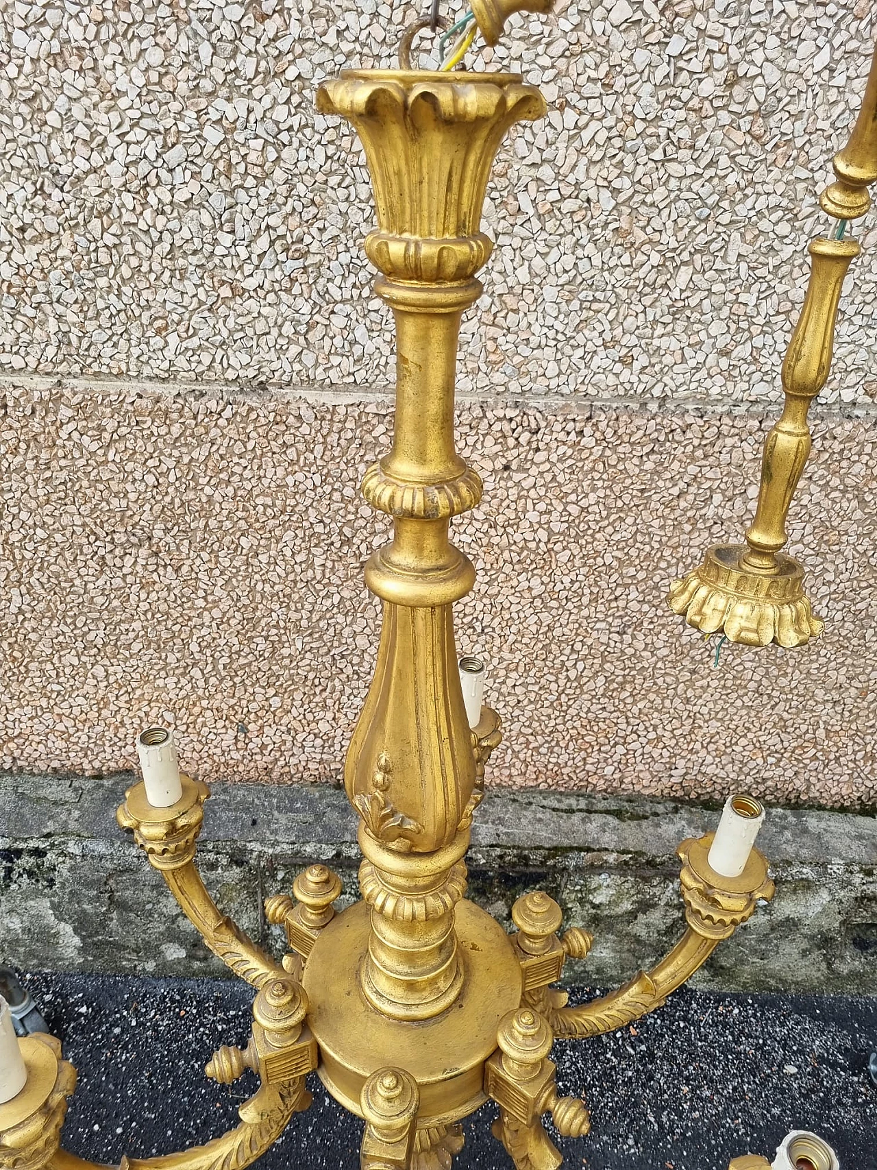 Six-light gilded wood chandelier, early 20th century 5