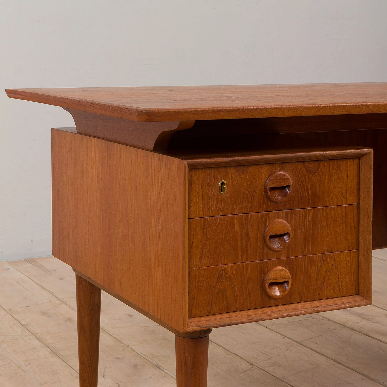 Teak desk in the style of Kai Kristiansen, 1960s 21