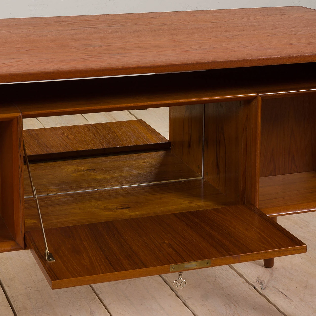 Teak desk in the style of Kai Kristiansen, 1960s 22