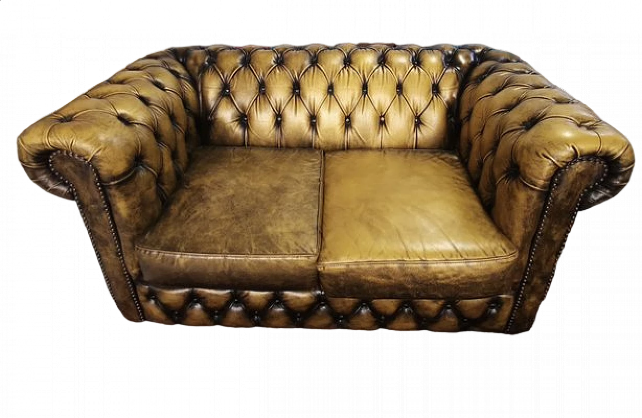 Chesterfield two-seater oak and leather sofa, 1950s 3