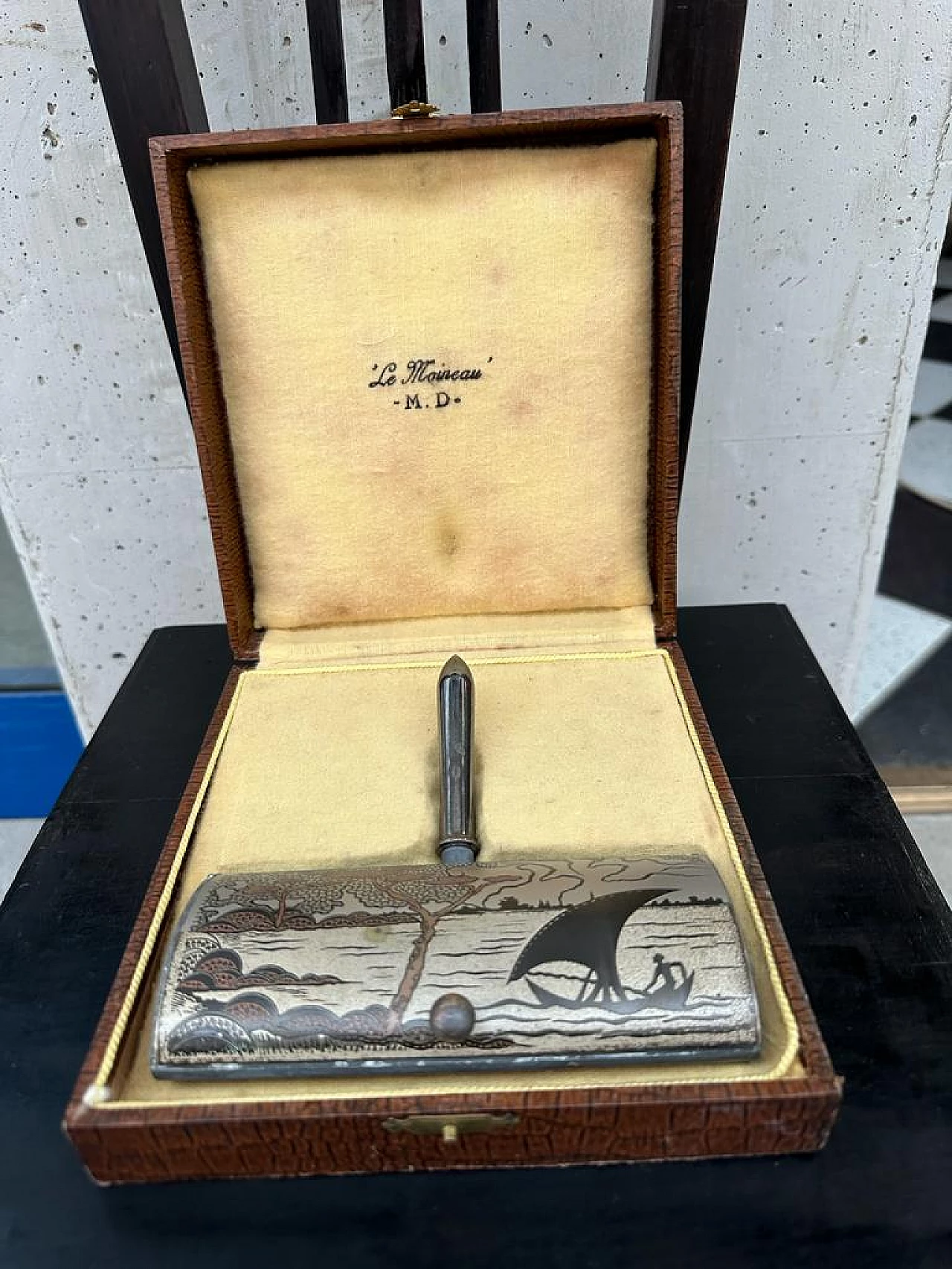 Metal crumb sweeper with box, 1930s 1