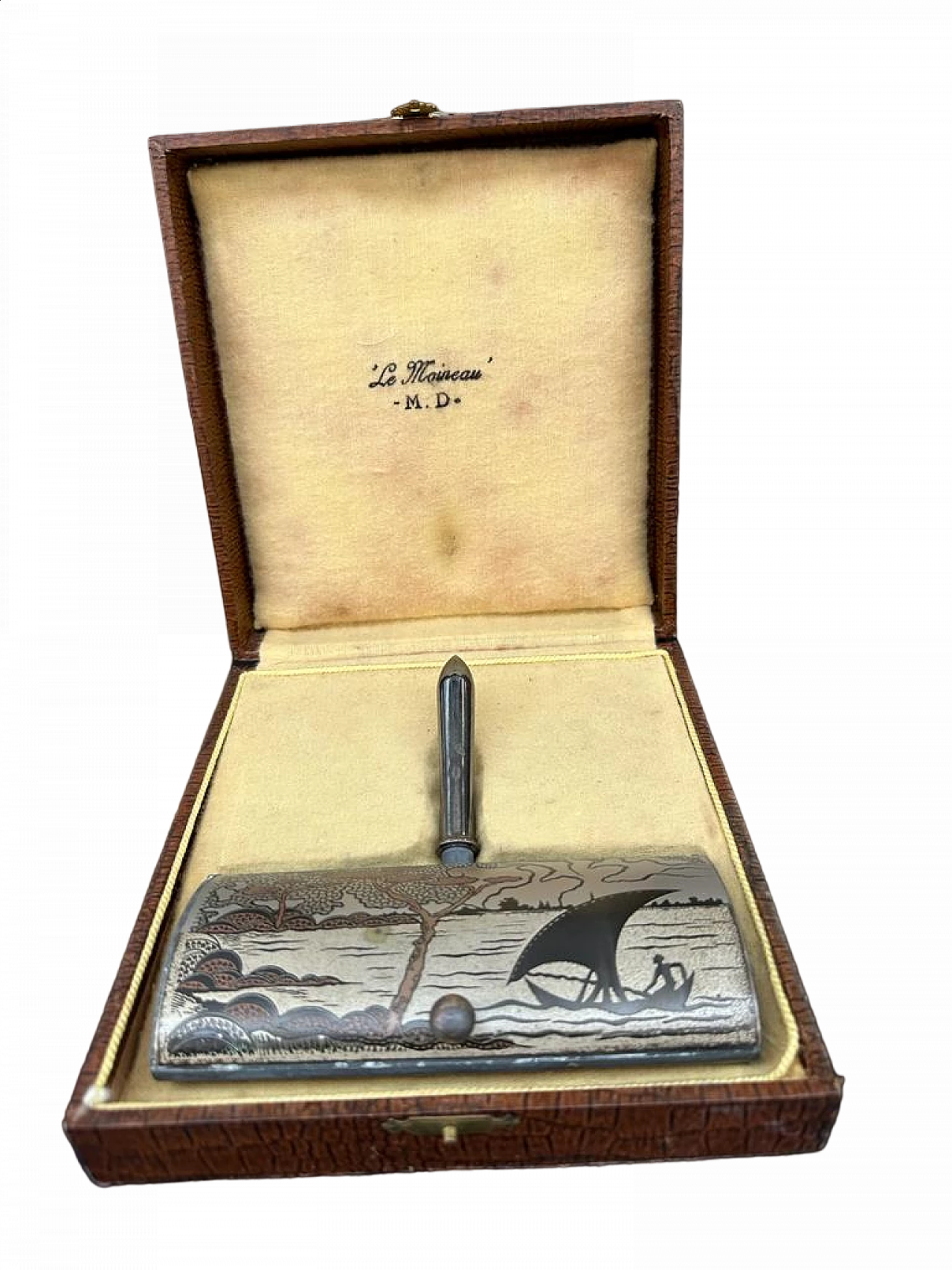 Metal crumb sweeper with box, 1930s 4