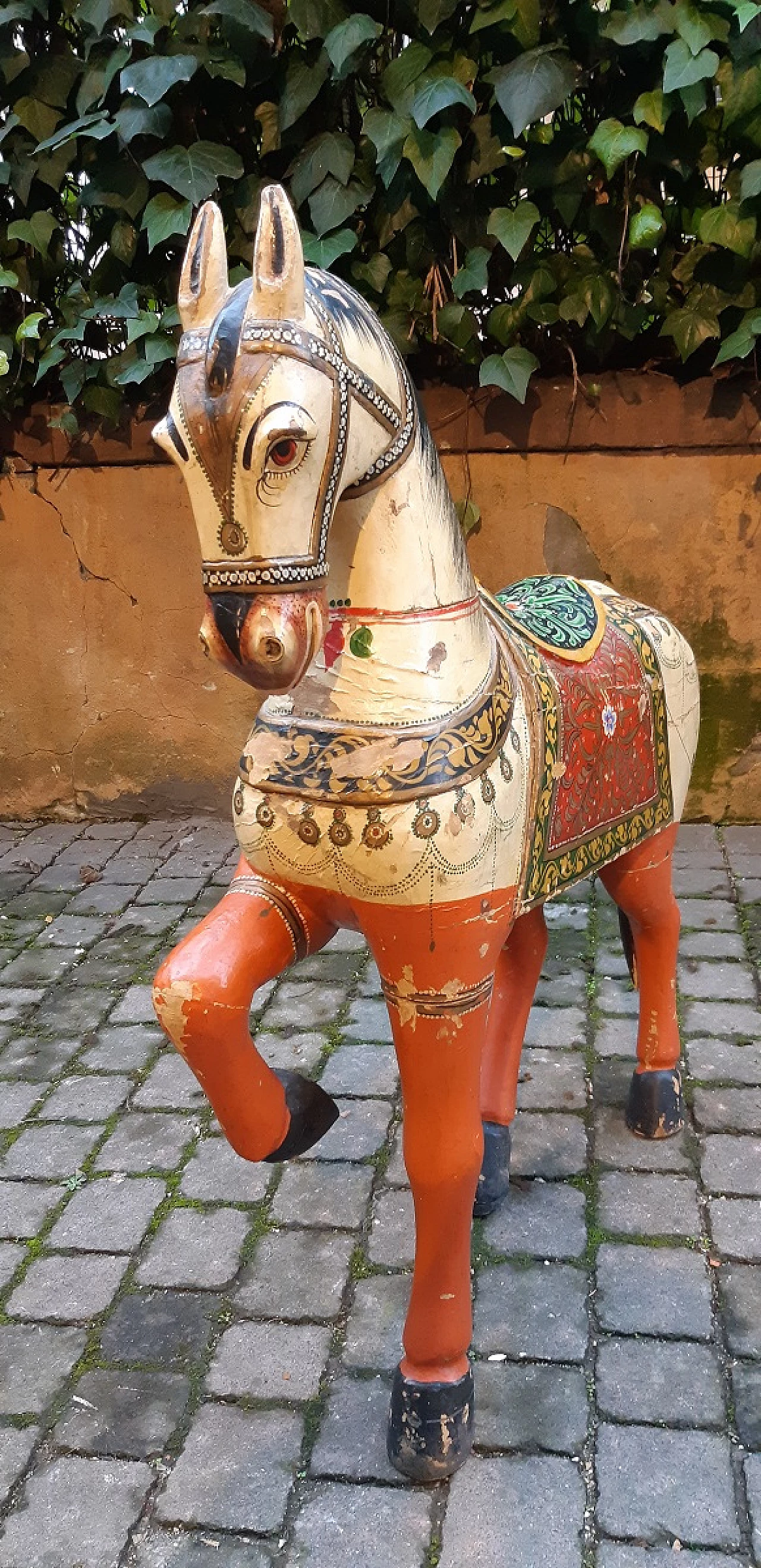 Scultura di cavallo in legno dipinto e decorato a mano, fine '800 3