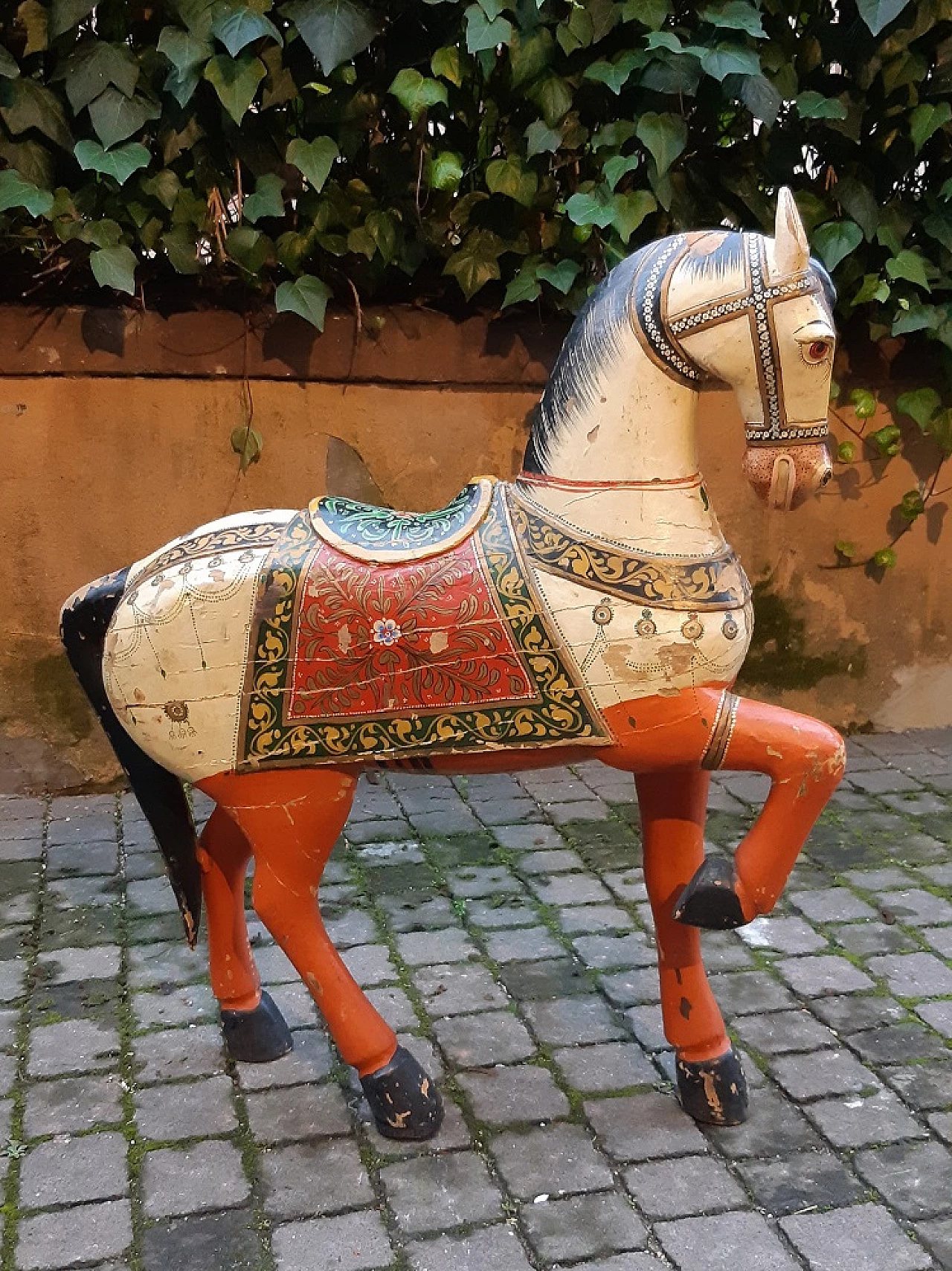 Scultura di cavallo in legno dipinto e decorato a mano, fine '800 6