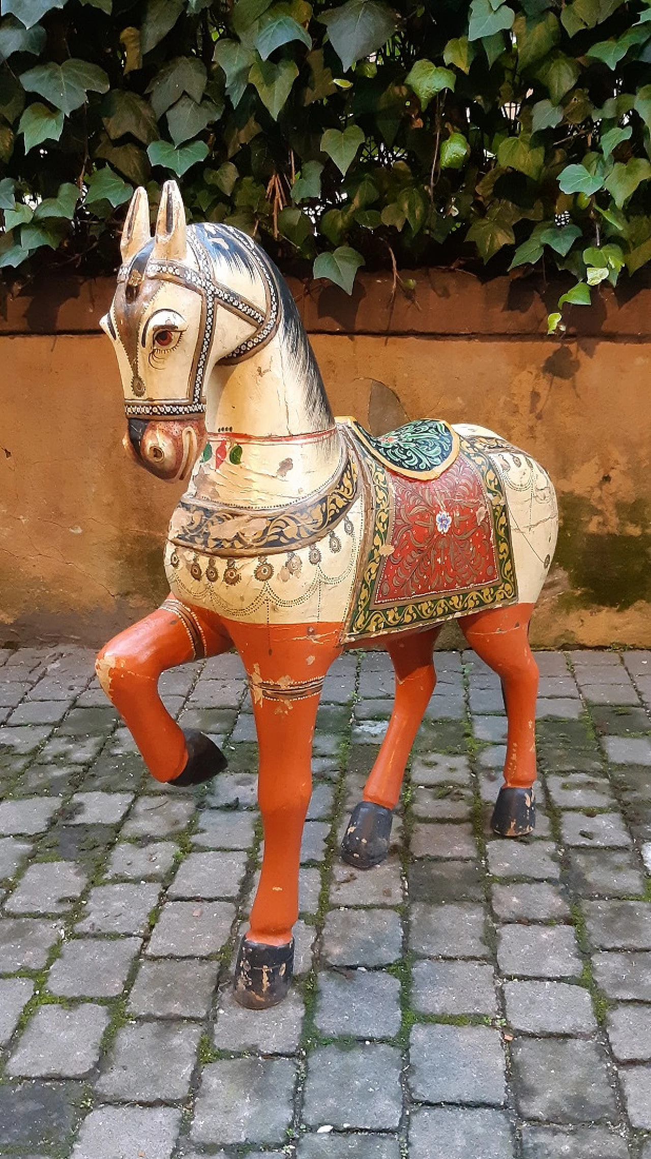 Scultura di cavallo in legno dipinto e decorato a mano, fine '800 10