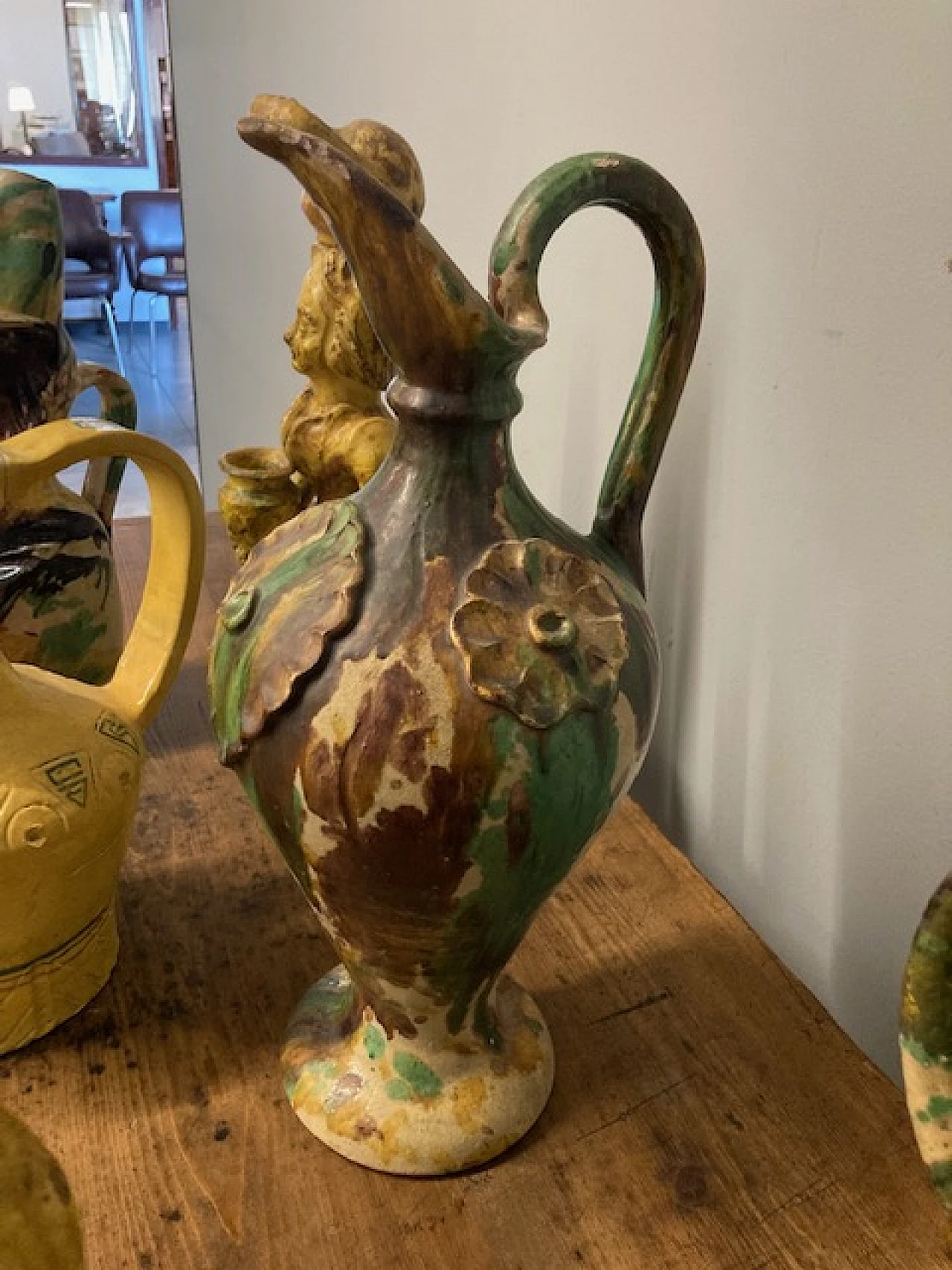 6 Calabrian majolica pottery and masks, early 20th century 12