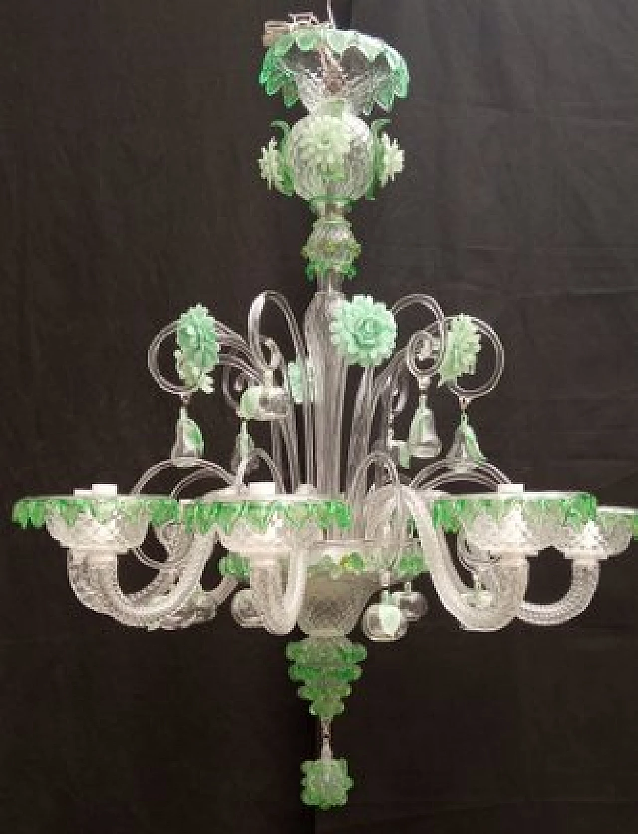 Eight-light chandelier in green Murano glass, 1970s 1