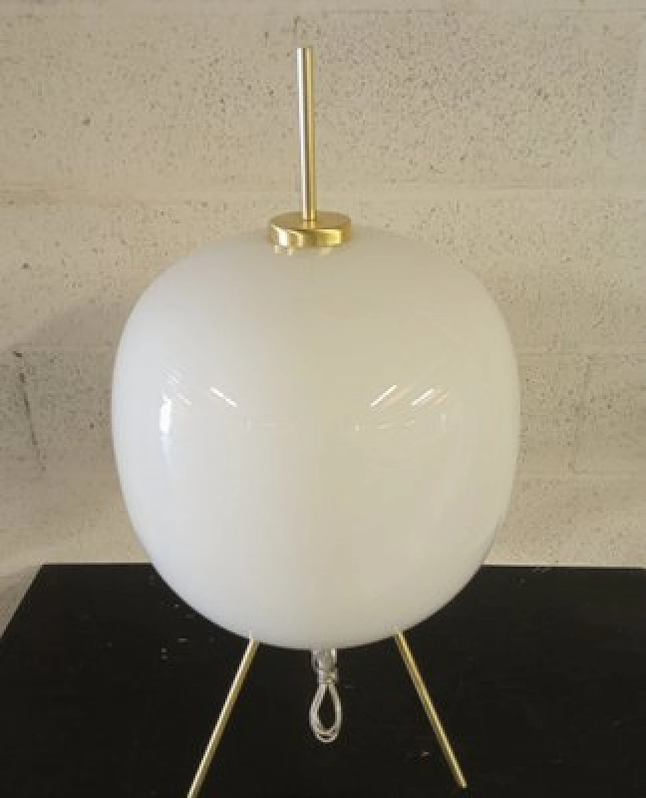 White Murano glass table lamp with metal frame, 1970s 9