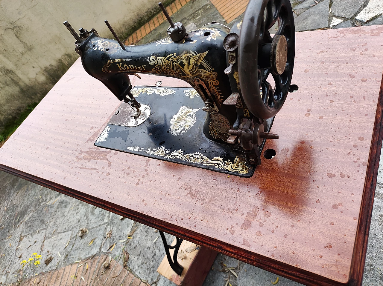 Kohler sewing machine, early 1900s 15