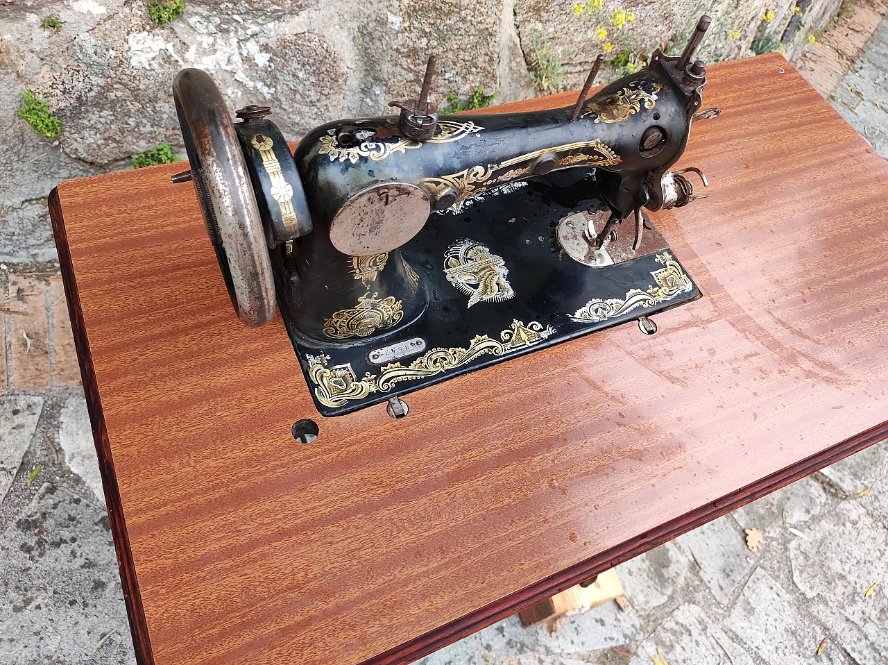 Kohler sewing machine, early 1900s 21