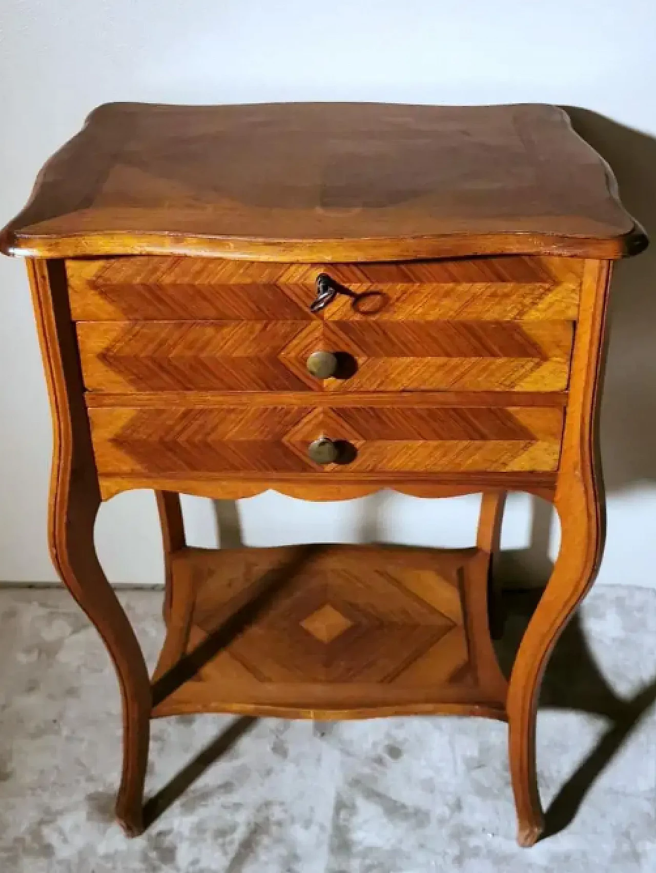 French dressing table in Louis Philippe style with mirror and drawers, late 19th century 2