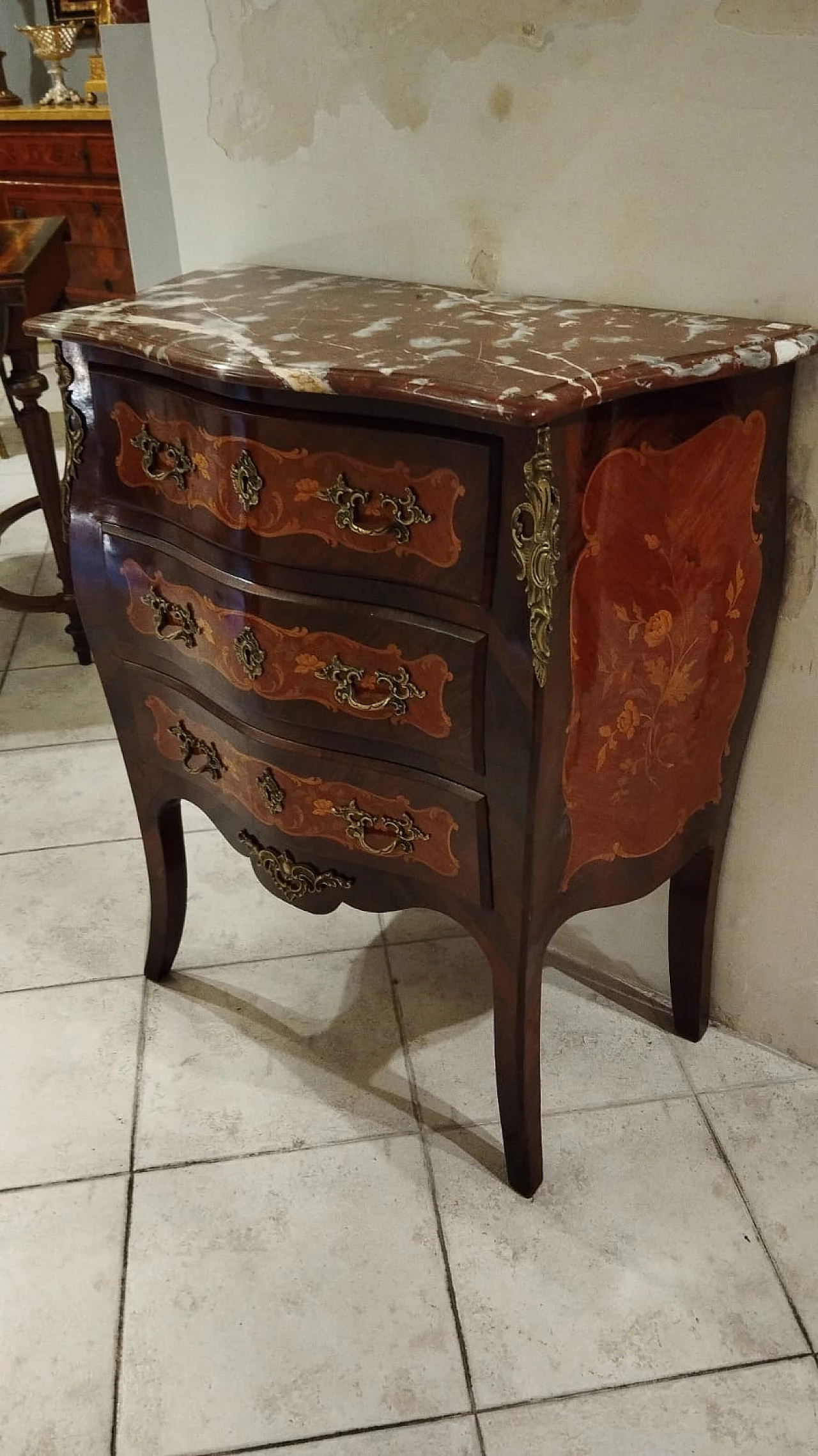 Louis XVI chest of drawers with Rosso Francia marble top, 18th century 12