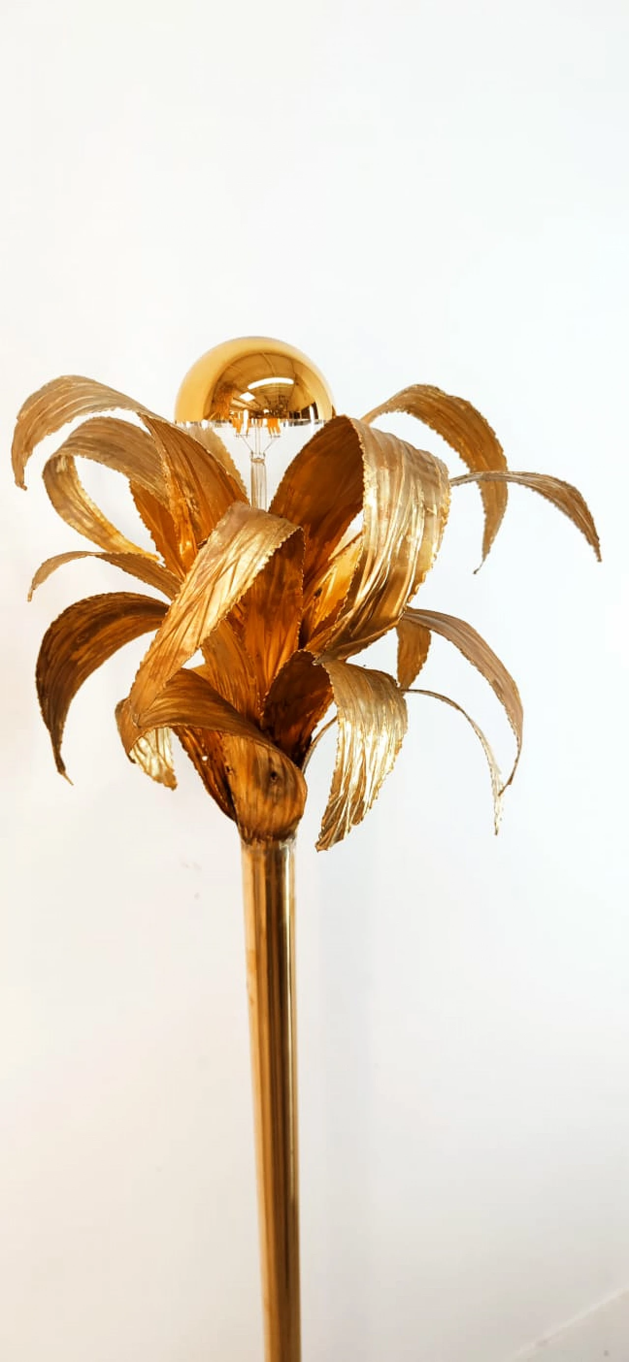 Brass palm tree-shaped floor lamp with cobra, 1970s 18