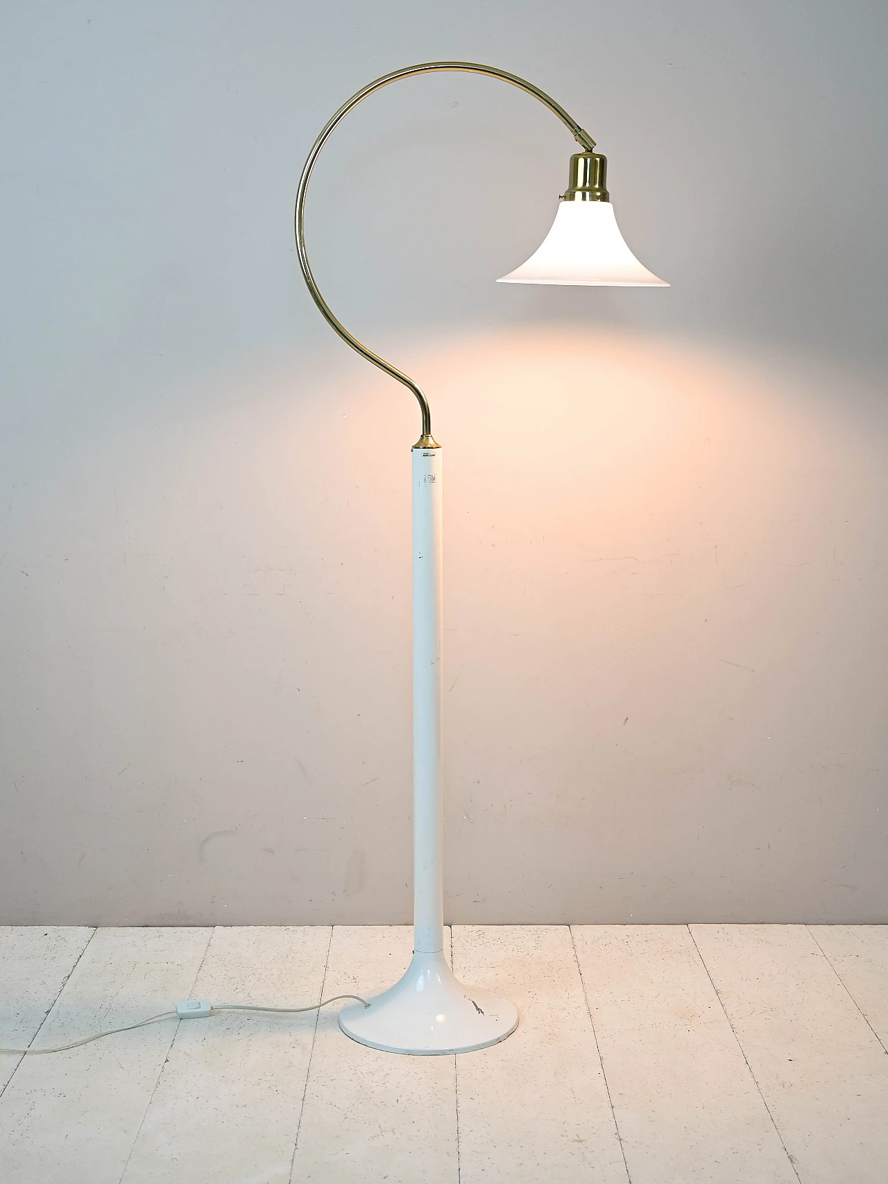 C-shaped floor lamp with plastic shade, 1960s 2