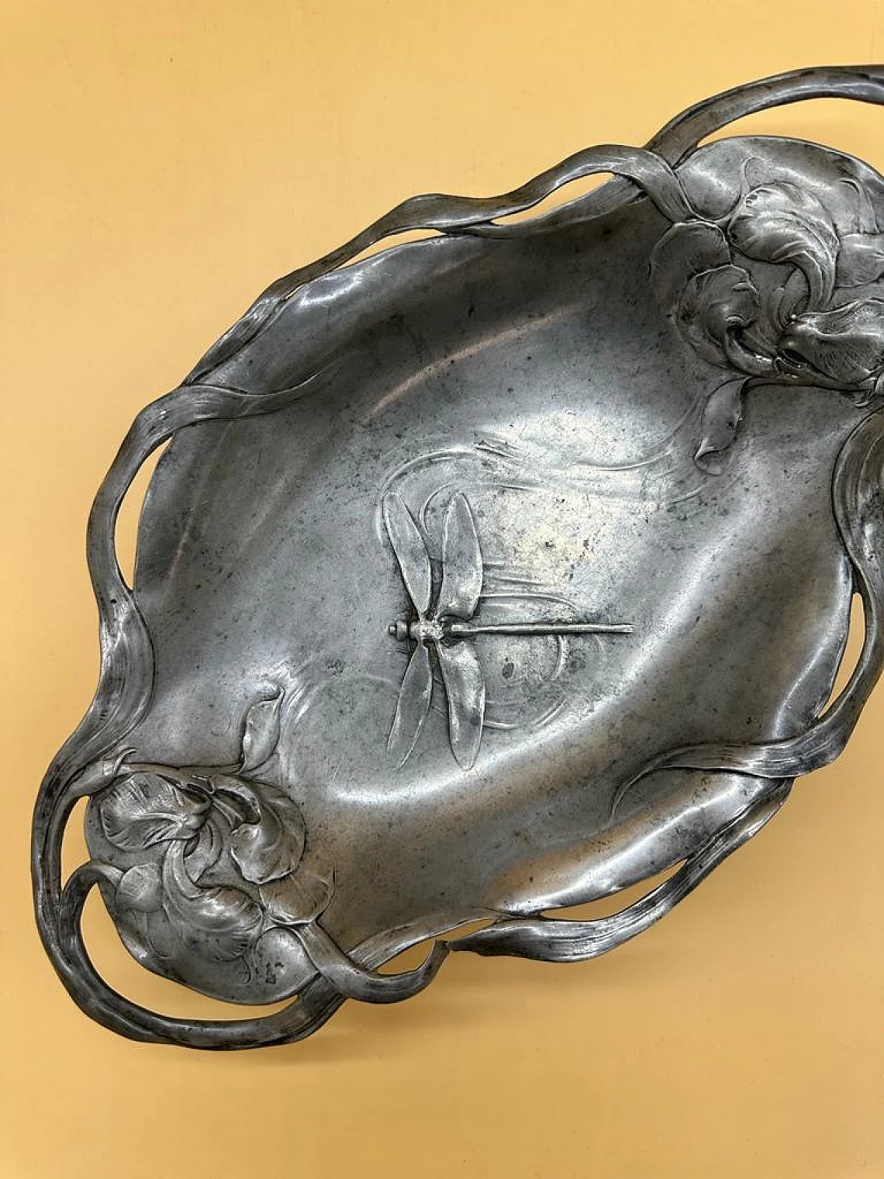 Pewter tray with dragonfly and flowers, 1920s 1