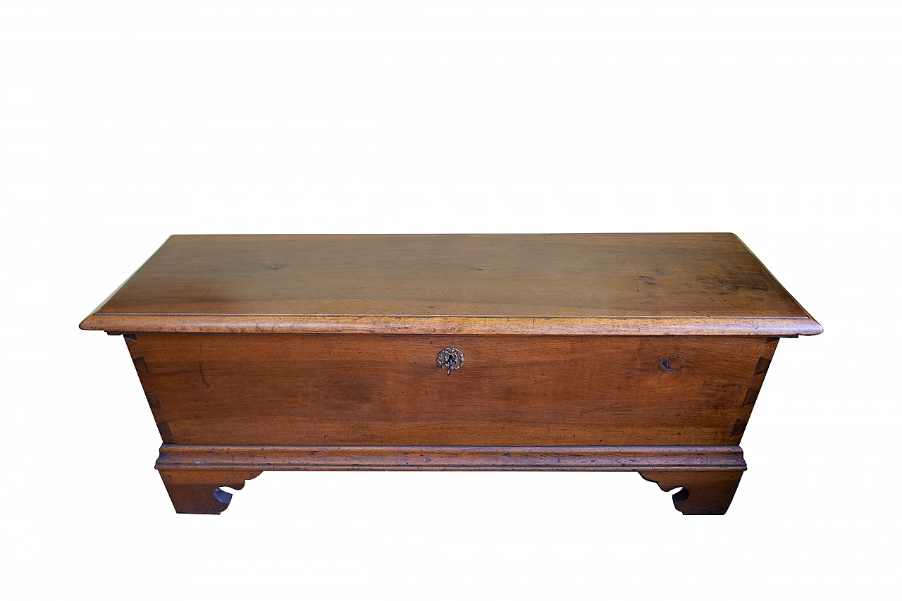 Rectangular walnut covered chest, mid-18th century 3