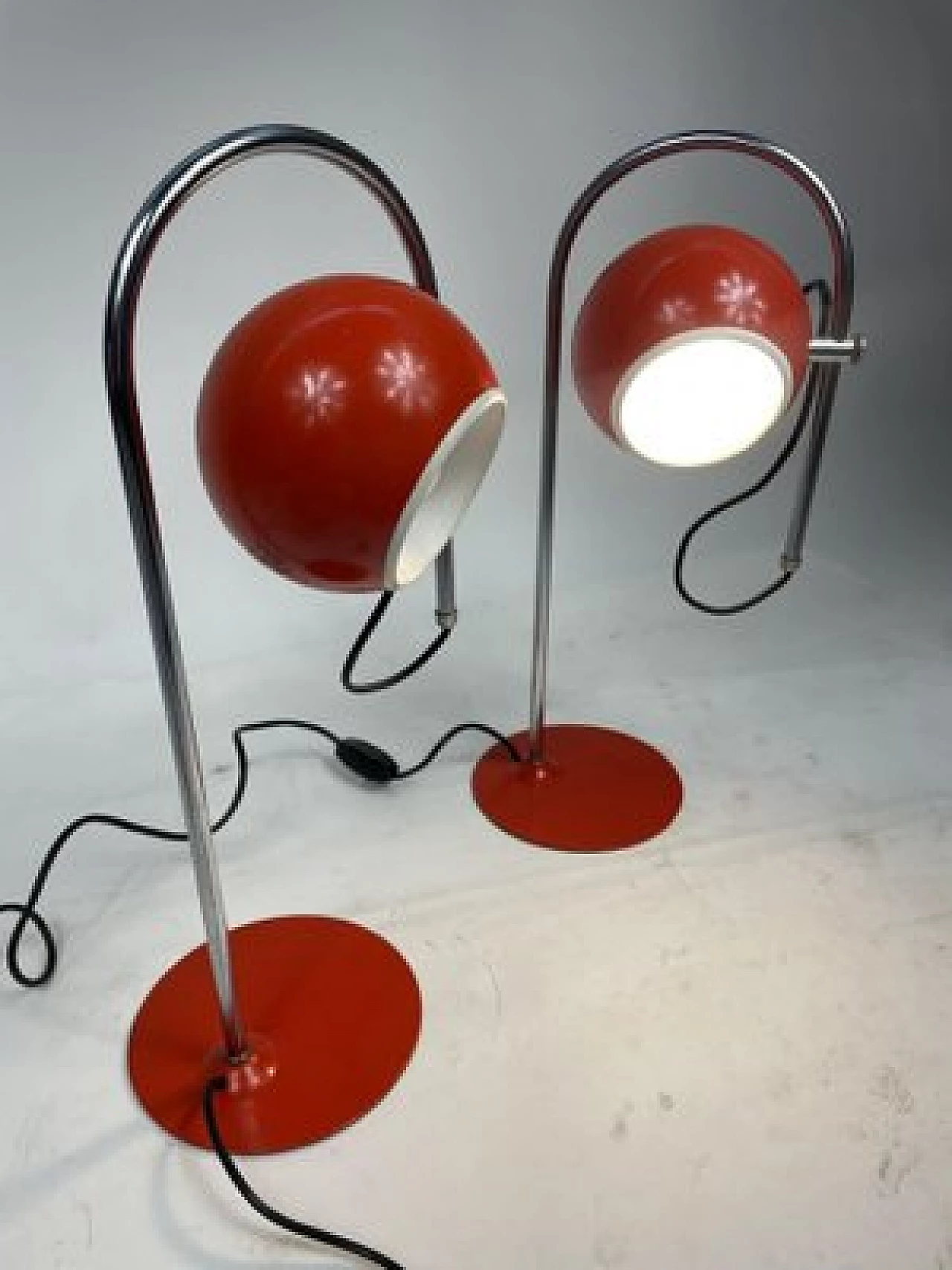 Pair of Space Age adjustable metal table lamps, 1970s 3