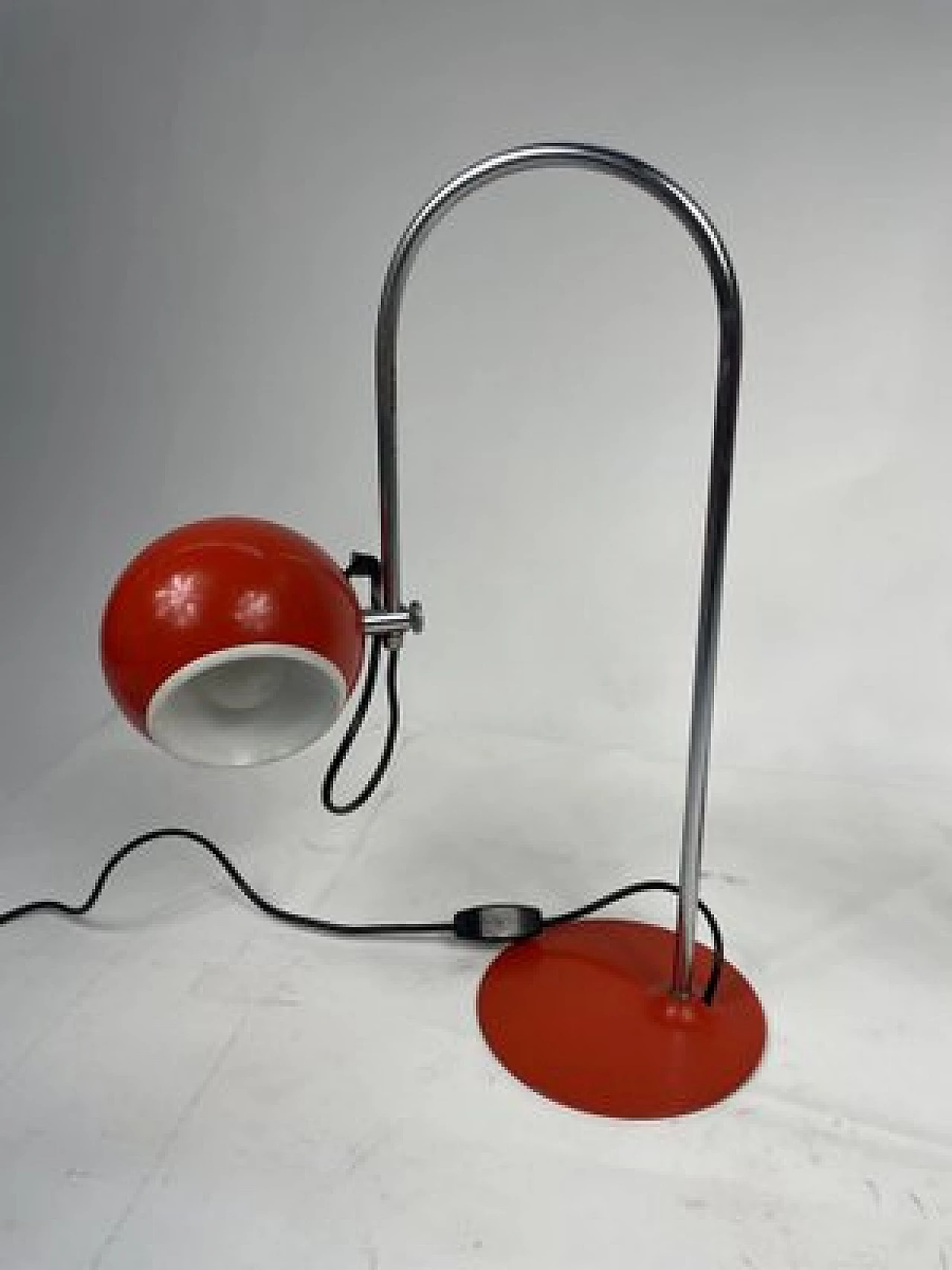 Pair of Space Age adjustable metal table lamps, 1970s 9