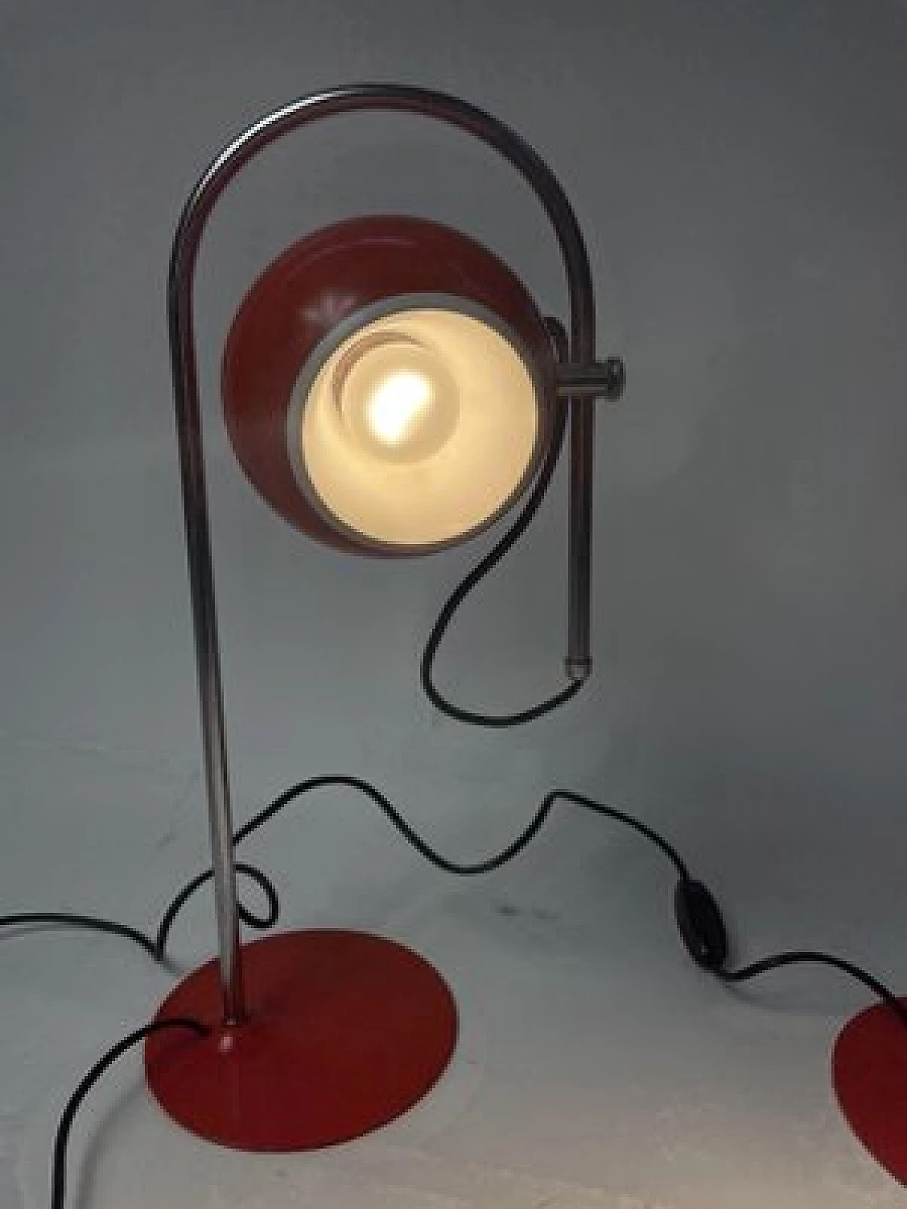 Pair of Space Age adjustable metal table lamps, 1970s 12