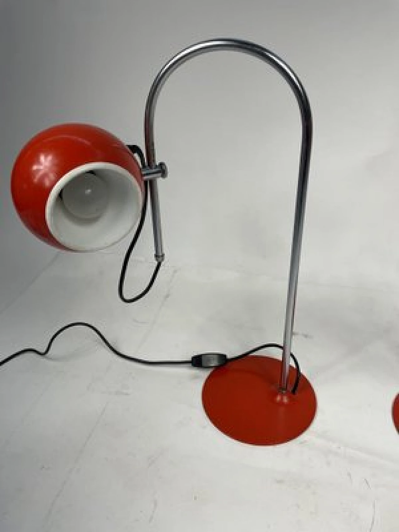 Pair of Space Age adjustable metal table lamps, 1970s 13