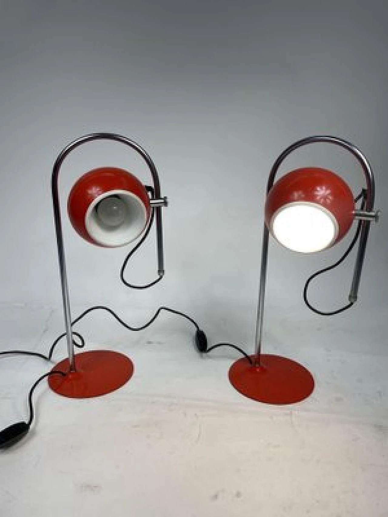 Pair of Space Age adjustable metal table lamps, 1970s 19