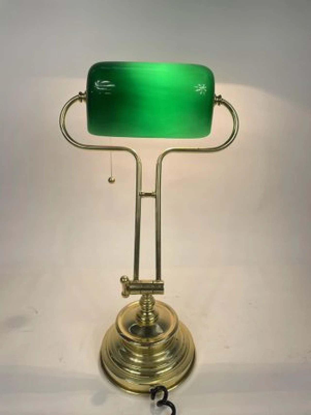 Lampada da tavolo ministeriale con vetro verde, anni '70 11