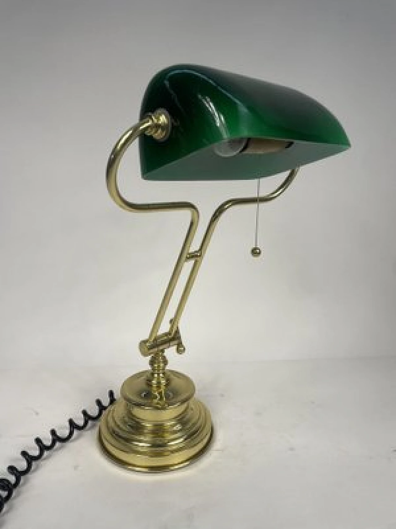 Lampada da tavolo ministeriale con vetro verde, anni '70 13