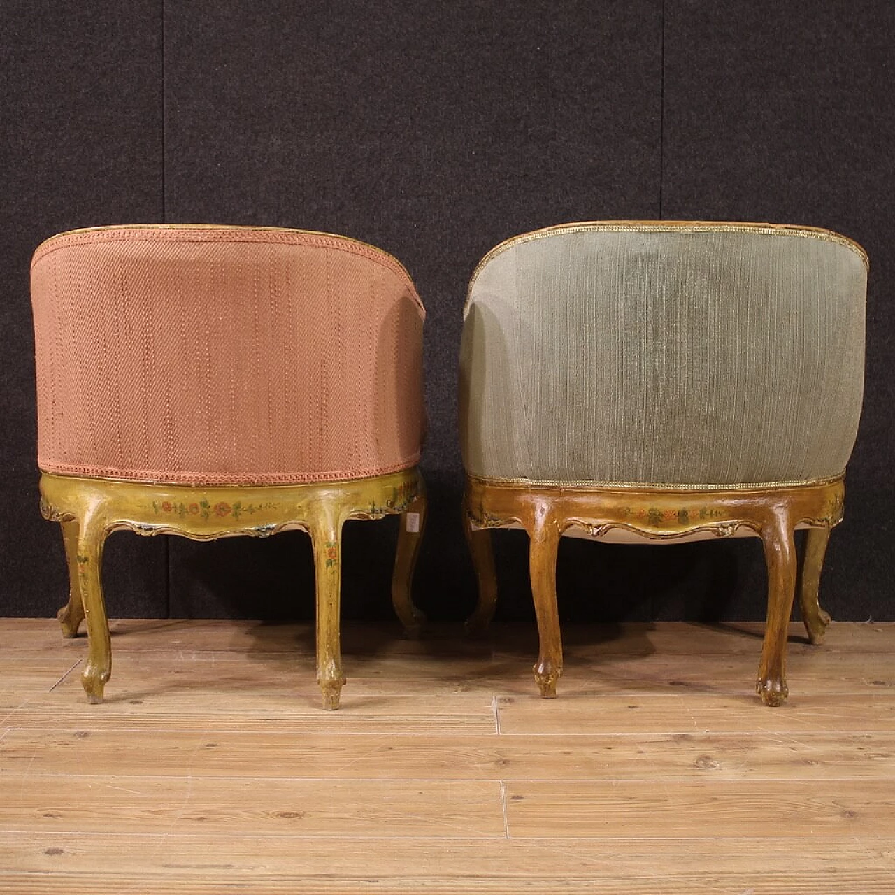 Pair of Venetian lacquered and painted wood armchairs 11