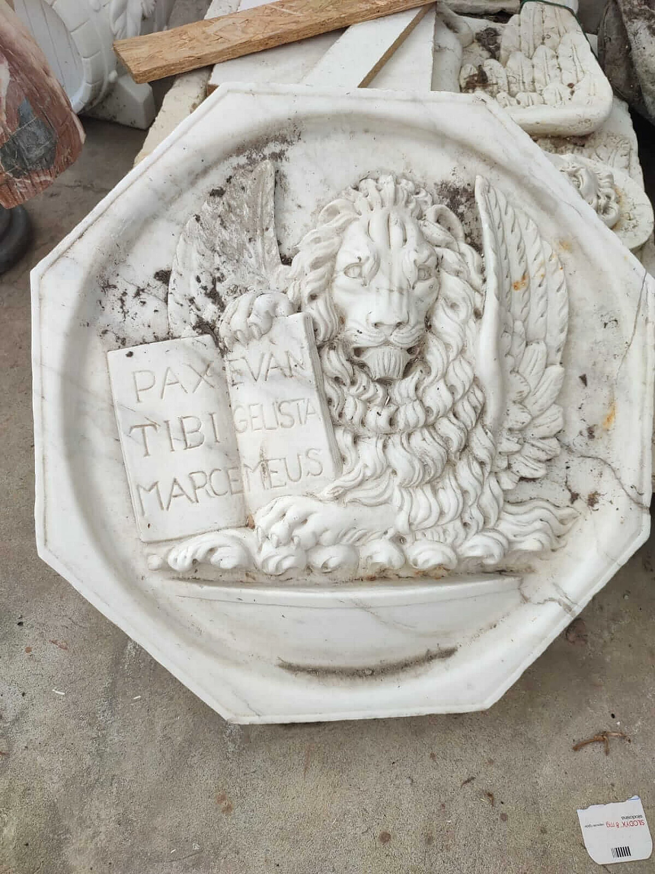 Carrara marble moeca bas-relief with lion of St. Mark, late 19th century 1