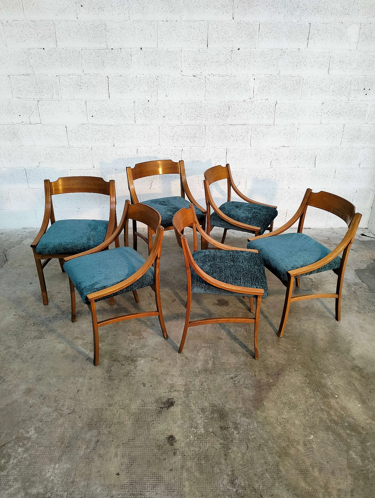 6 Wooden dining chairs in the style of Ico Parisi for Cassina, 1970s 7