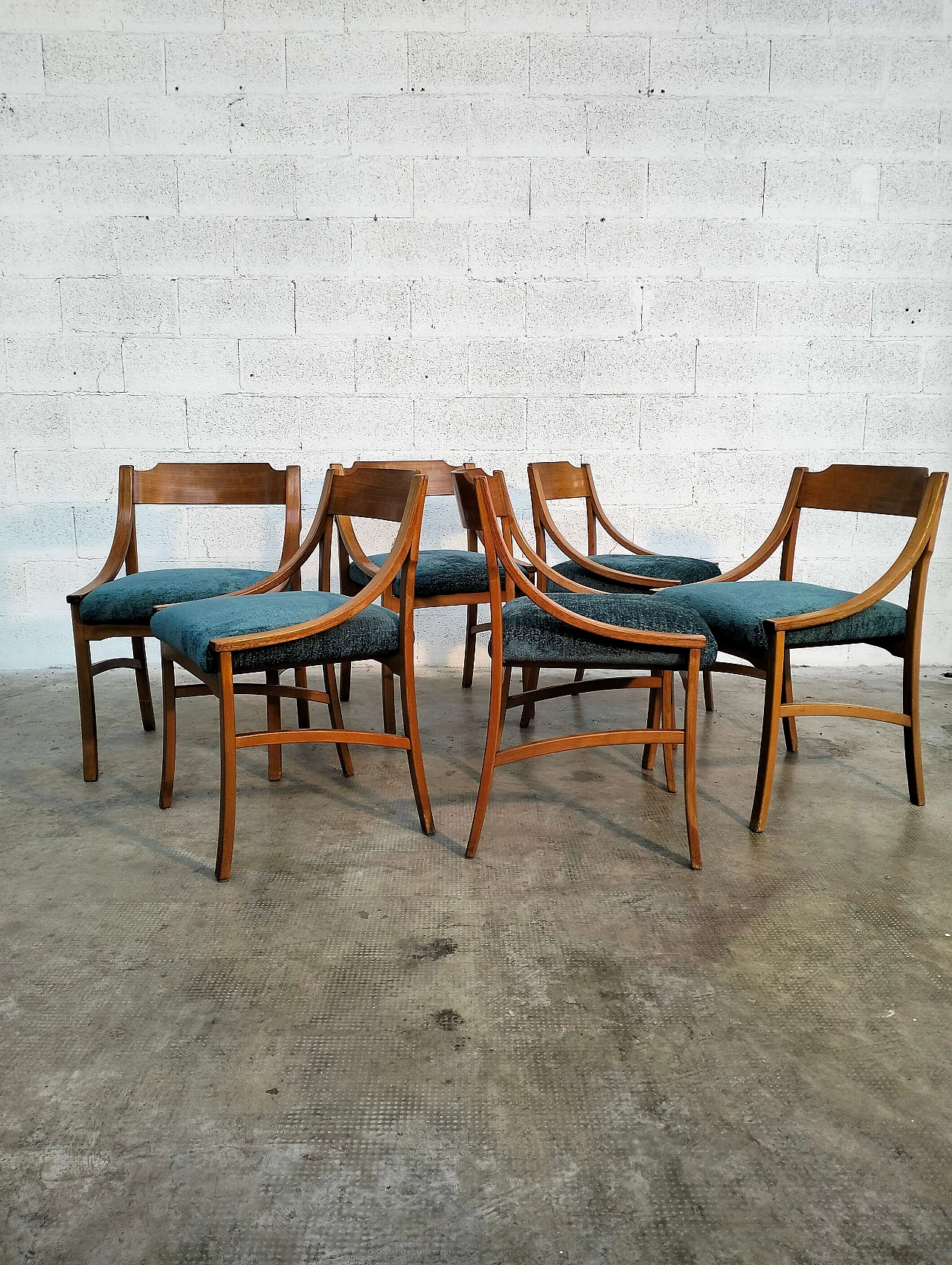 6 Wooden dining chairs in the style of Ico Parisi for Cassina, 1970s 8