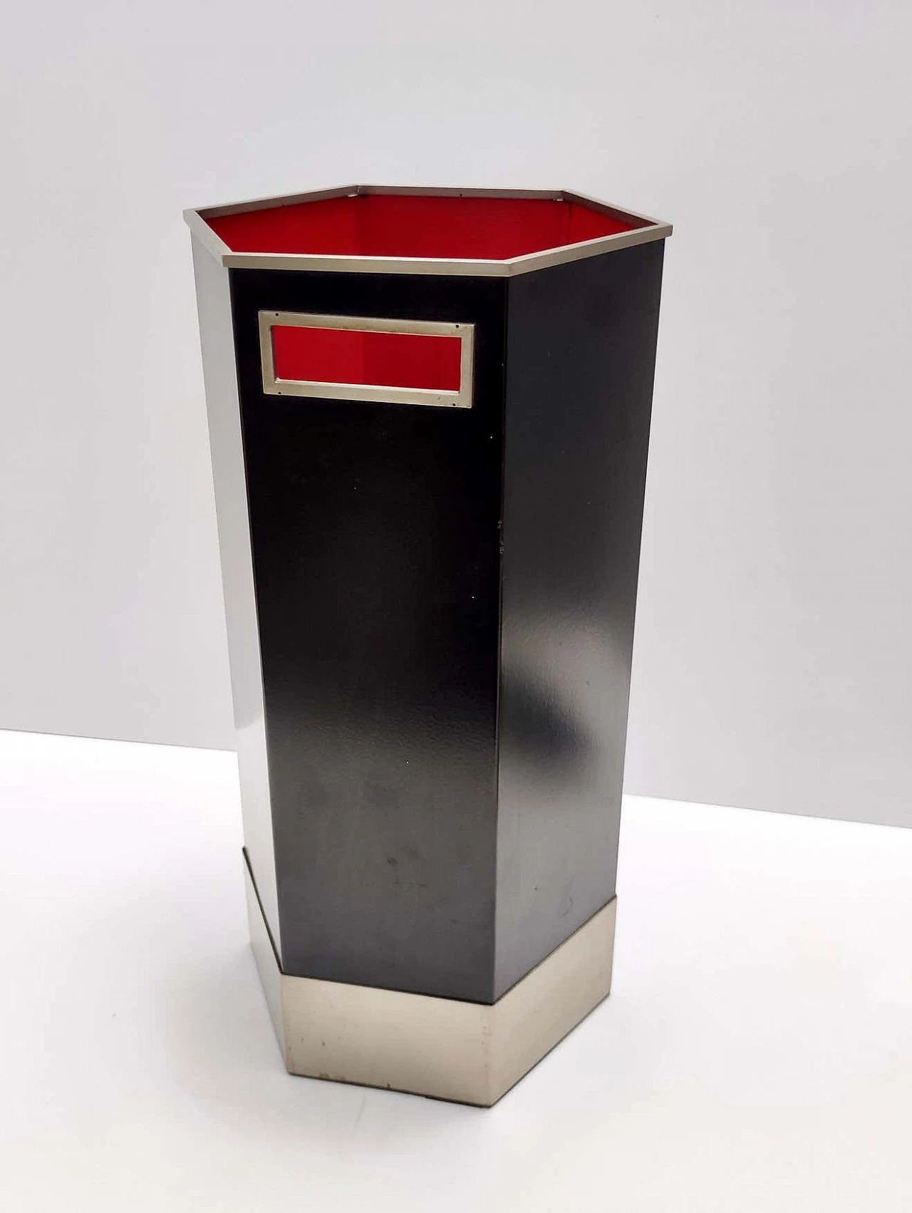 Hexagonal umbrella stand in black enamelled metal and satin-finished steel by Velca, 1960s 1