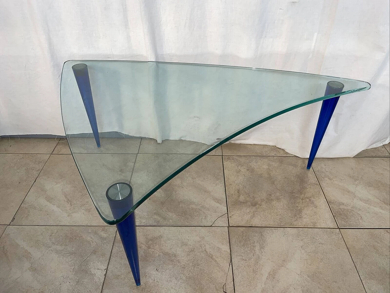 Crystal coffee table with conical legs, 1970s 1