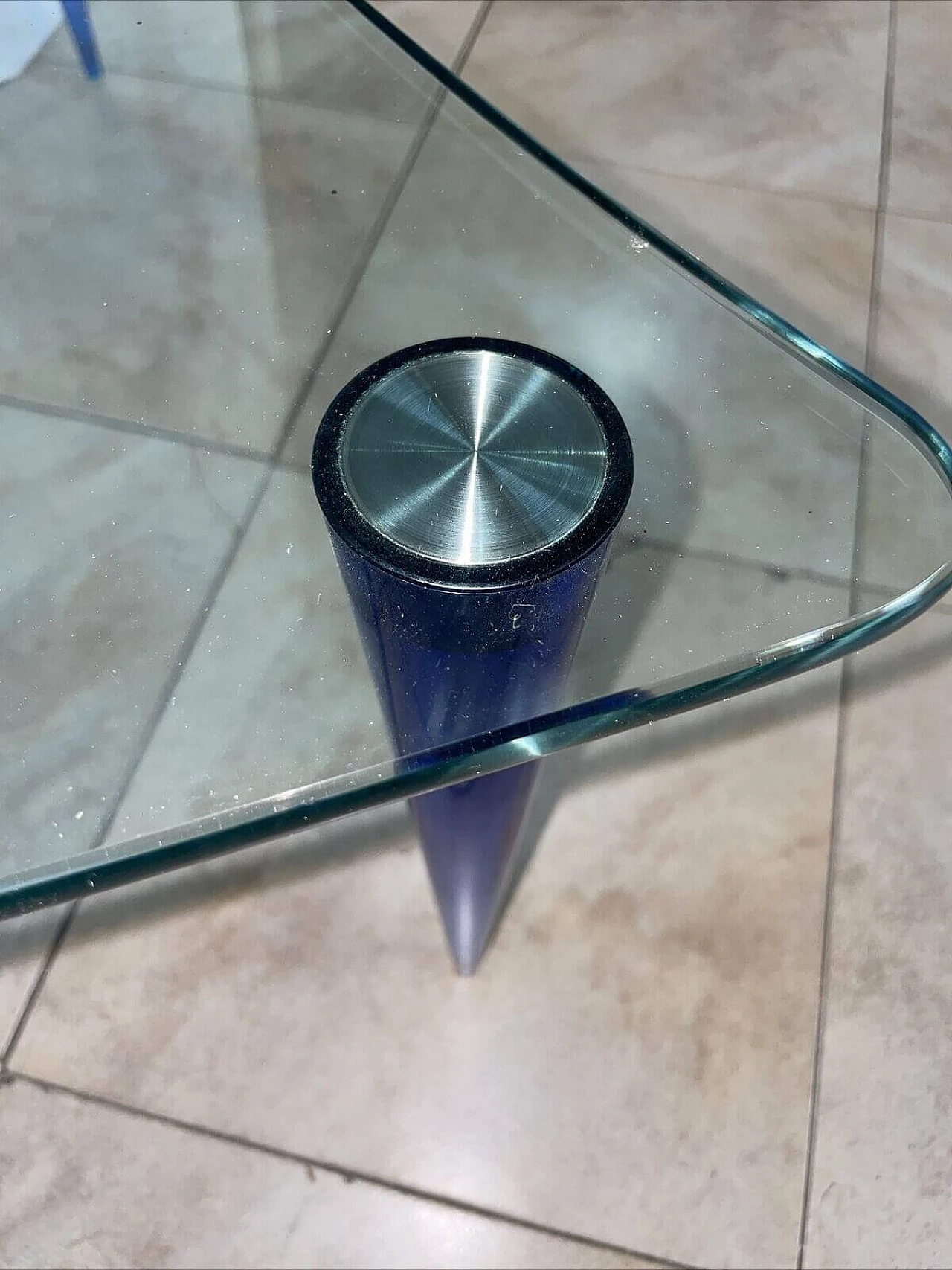 Crystal coffee table with conical legs, 1970s 4