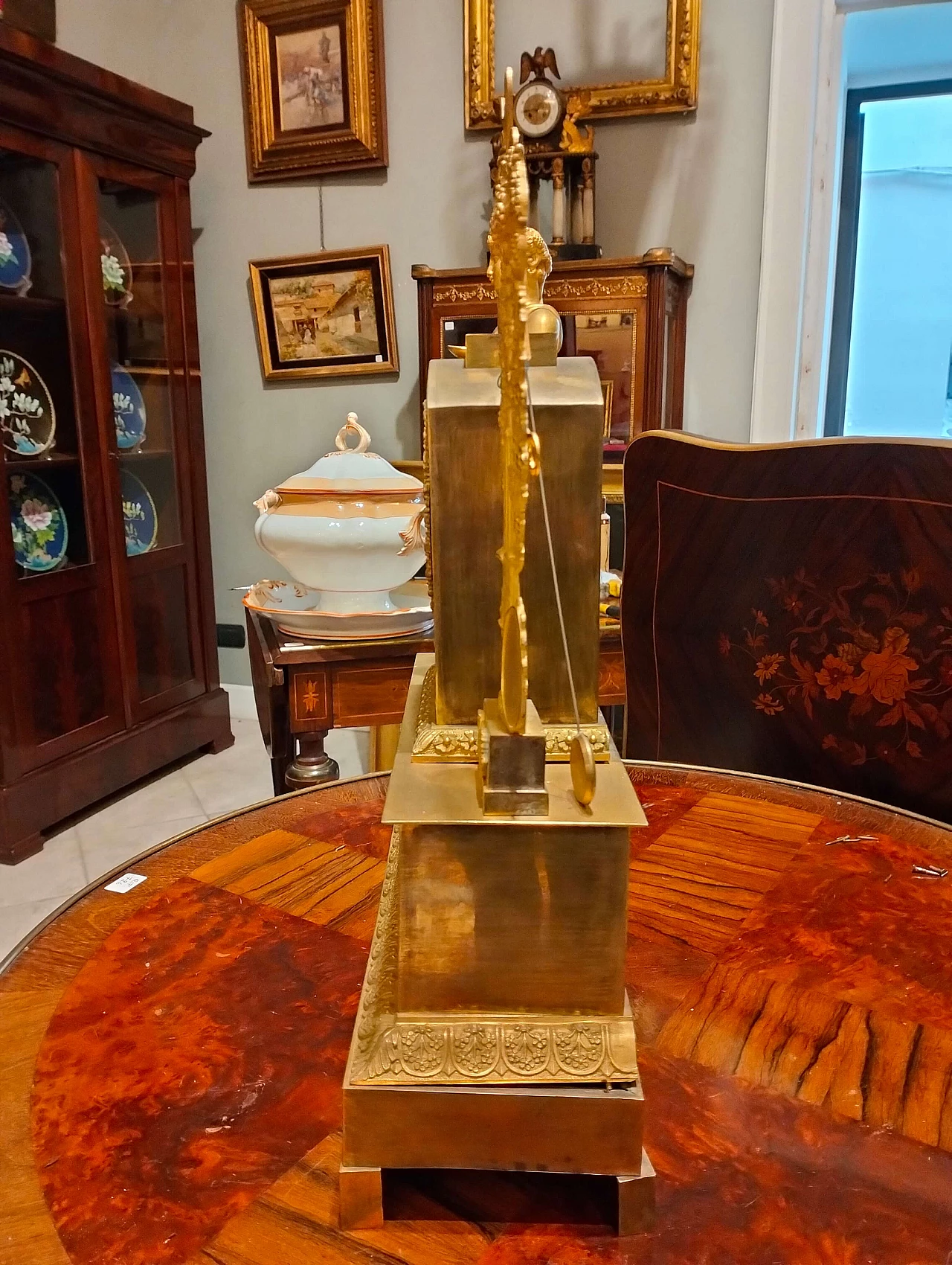 Mercury-gilt bronze Empire clock, 19th century 3