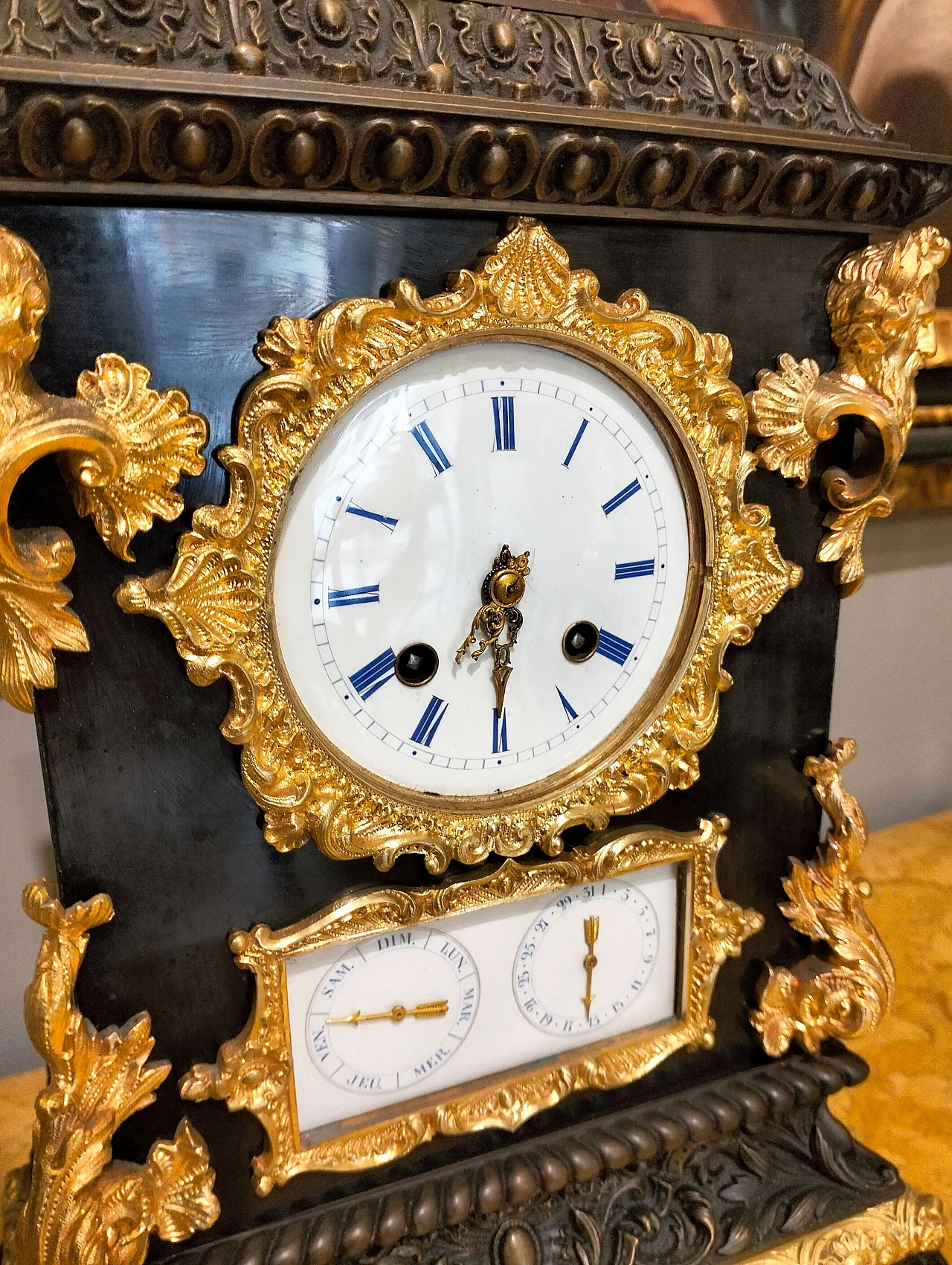 Gilt and burnished bronze Napoleon III clock with porcelain dial, 1850 4