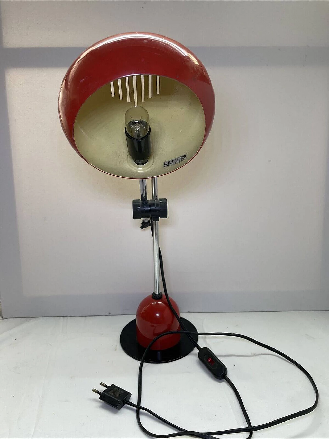 Red Gammaluk table lamp, 1970s 2