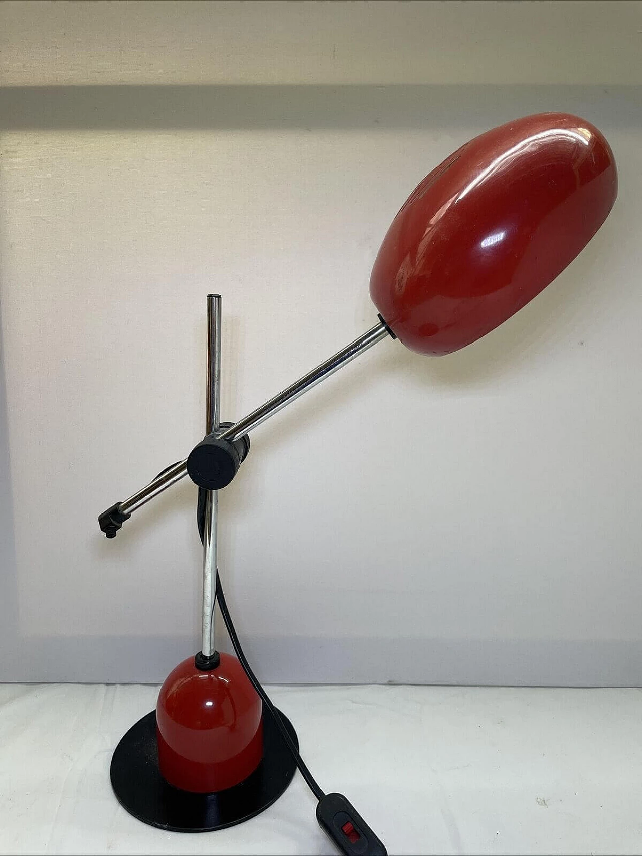 Red Gammaluk table lamp, 1970s 8